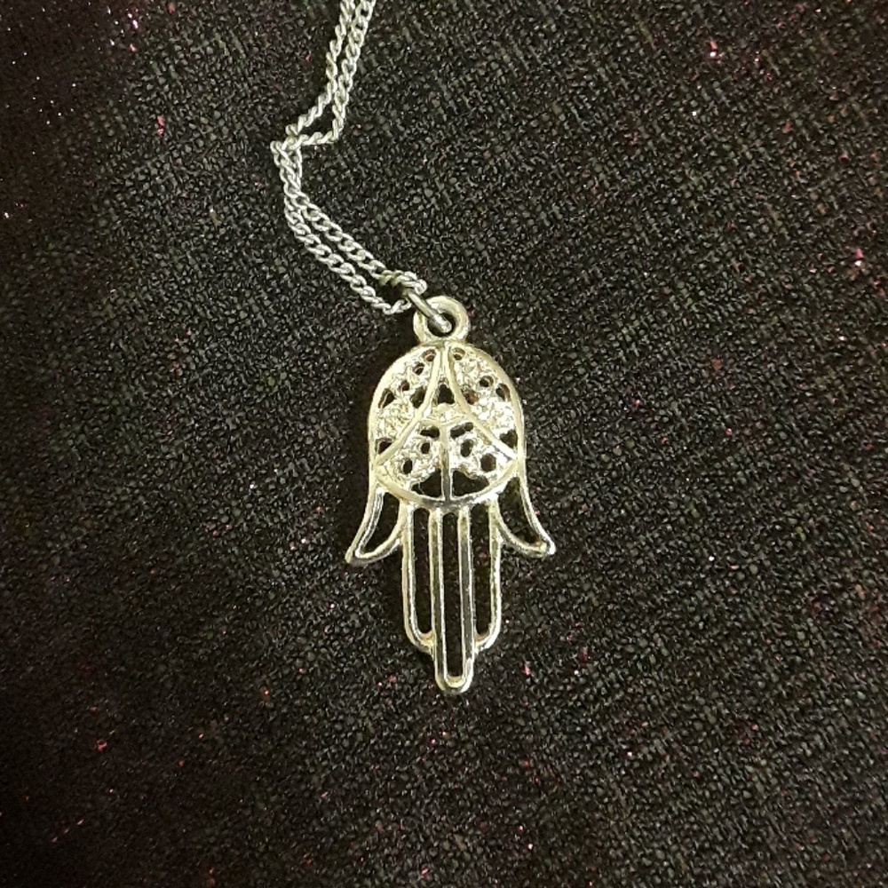 Hand of Fatima Ornate gold necklace